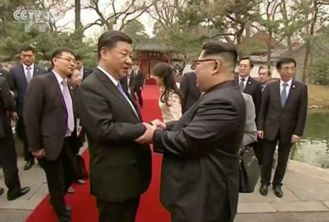 Nhà lãnh đạo Triều Tiên Kim Jong-un lại bí mật thăm Trung Quốc? Hồi cuối tháng 3 vừa qua, nhà lãnh đạo Triều Tiên Kim Jong-un đã có chuyến thăm 4 ngày tới Trung Quốc.