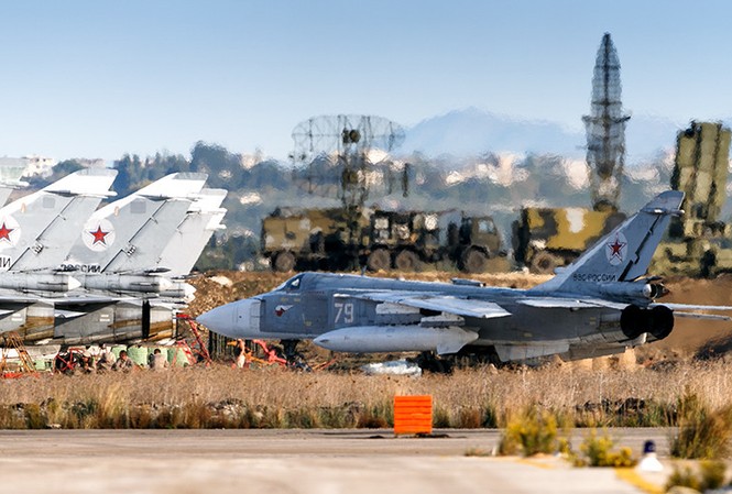 Phòng không Nga bắn rụng UAV đe doạ căn cứ Khmeimim Ảnh minh hoạ: Mil.ru
