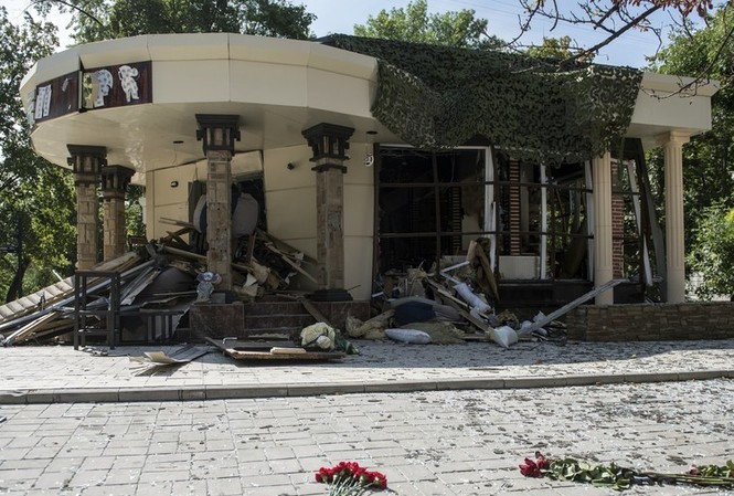 Khoảnh khắc lãnh đạo ly khai Donetsk bị ám sát trong quán cafe Hiện trường quán cafe nơi ông Aleksandr Zakharchenko bị ám sát. Ảnh: Sputnik