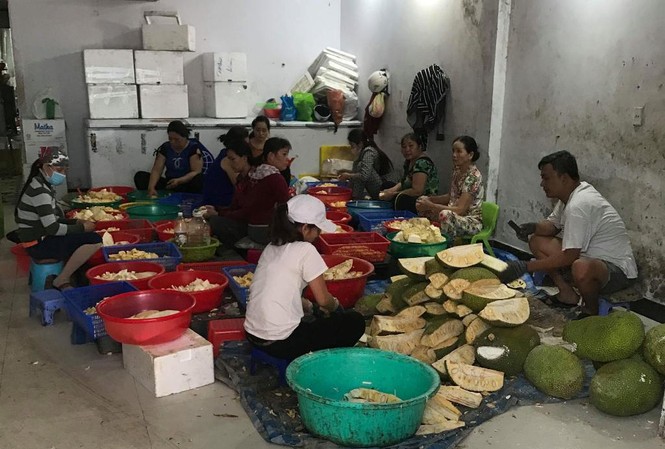 Dùng nguyên liệu không rõ nguồn gốc làm chà bông, chè Thái Công an quận Liên Chiểu phát hiện 348kg nguyên liệu không rõ nguồn gốc tại cơ sở làm chè Thái