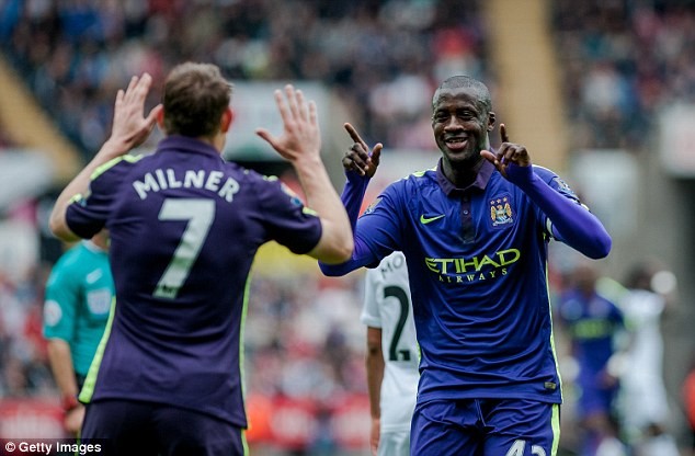 M.U 'ngửi khói' Man City về trả lương cầu thủ Man City trả lương cao nhất Premier League.