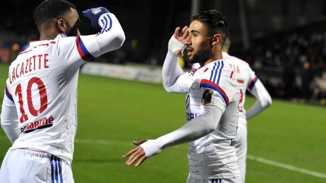 BẢN TIN Thể thao sáng: Arsenal kích nổ 2 'bom tấn' Nabil Fekir và Alexandre Lacazette trong tầm ngắm của Arsenal.