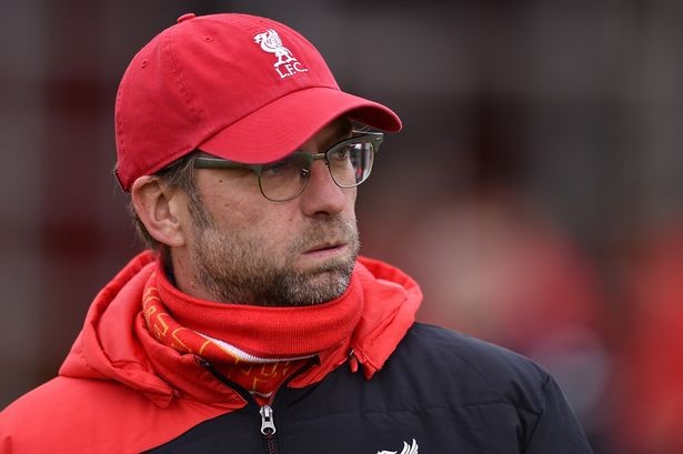 Jurgen Klopp cảnh báo các học trò ở Liverpool Jurgen Klopp cảnh báo các học trò.