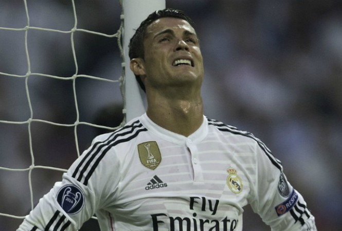 BẢN TIN Thể thao 19h: PSG dùng 'bom tiền' dụ Ronaldo Ronaldo sẽ nhận lương “khủng” nếu tới PSG.