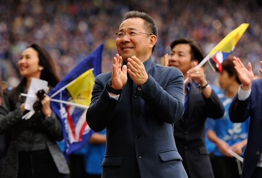 Thua trận, Leicester City vẫn được hứa thưởng đậm Tỷ phú Vichai Srivaddhanaprabha hứa thưởng đậm nếu Leicester City vô địch Premier League.