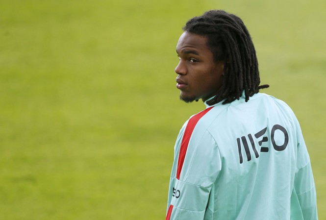 Bằng chứng 'thần đồng' Renato Sanches không ăn gian Renato Sanches không gian lận tuổi.