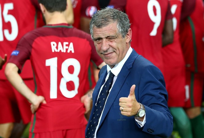HLV Fernando Santos: 'Bồ Đào Nha khôn ngoan như rắn' HLV Fernando Santos hết lời ca ngợi các học trò sau chiến thắng lịch sử.