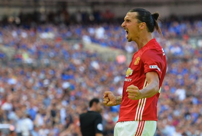 Người hùng Ibra nói gì sau khi đoạt Siêu cúp Anh? Zlatan Ibrahimovic nổ tưng bừng sau khi giúp M.U vô địch Siêu cúp Anh.