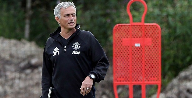 HLV Mourinho nói về đối thủ đáng ngại nhất Premier League HLV Mourinho ngán nhất Chelsea.