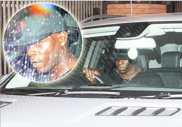 BẢN TIN Thể thao 19H: Balotelli xuất hiện ở Manchester, gặp gỡ Mourinho Balotelli xuất hiện ở Manchester.