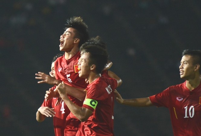 BẢN TIN Thể thao: U16 Việt Nam giành vé tứ kết giải châu Á U16 Việt Nam có chiến thắng thuyết phục trước U16 Kyrgyzstan.