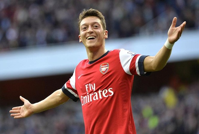 BẢN TIN Thể thao: Arsenal tính trao quà 'độc' cho Ozil Arsenal sẵn sàng tăng lương và trao áo số 10 cho Ozil.