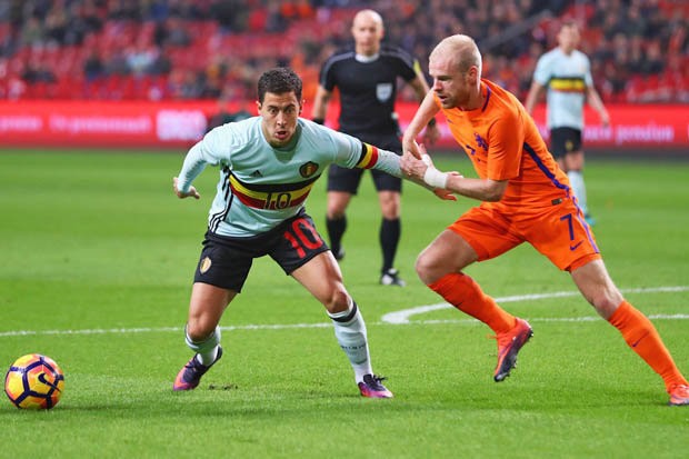 Chelsea nhận 'hung tin' về Eden Hazard Eden Hazard bất ngờ dính chấn thương.