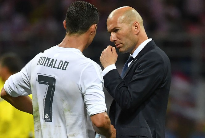 Bầu chọn HLV xuất sắc, Ronaldo bỏ qua ông thầy ở Real Ronaldo và Zidane không bầu cho nhau.