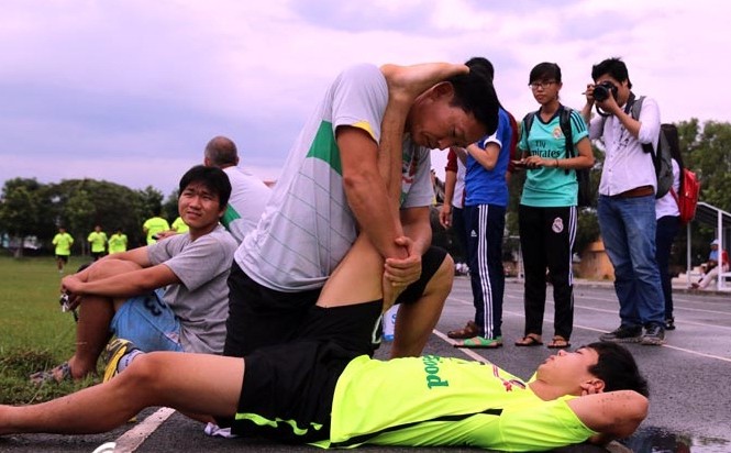 BẢN TIN Thể thao: Công Phượng mang tin dữ đến cho HAGL Công Phượng dính chấn thương trong buổi tập gần nhất.