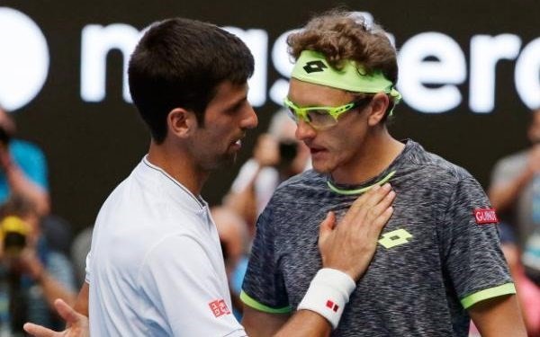 Thua sốc, Djokovic lập 2 kỷ lục đáng thất vọng Djokovic thừa nhận thất bại trước Denis Istomin.