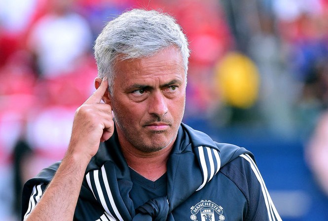 Đấu Barca, HLV Mourinho cả gan dùng đội hình dự bị HLV Mourinho dùng đội hình... dự bị đấu Barcelona.