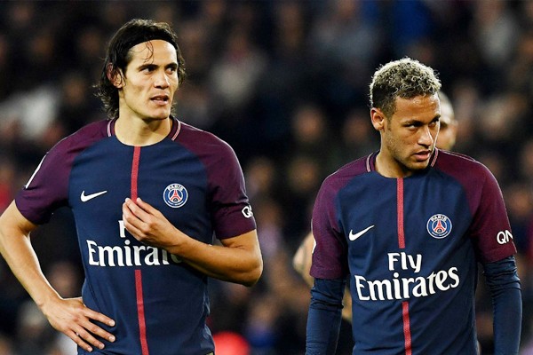 PSG ra phán quyết vụ Neymar yêu cầu bán Cavani PSG ra phán quyết vụ Neymar yêu cầu bán Cavani.