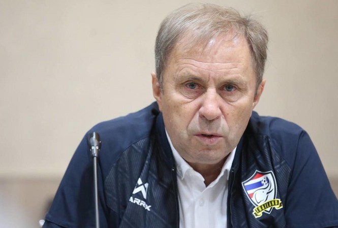 HLV Rajevac rời tuyển Thái Lan theo tiếng gọi 'kim tiền'? HLV Rajevac có thể rời bỏ ĐT Thái Lan để sang Trung Quốc thi đấu.