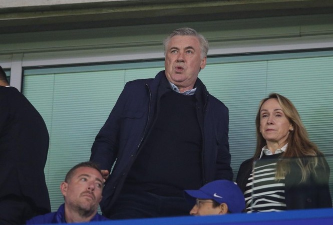 Ancelotti dự khán Chelsea - Roma, HLV Conte sắp mất việc? HLV Ancelotti dự khán trận Chelsea vs Roma.