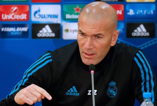 HLV Zidane lộ kế hoạch 'săn đầu người' của Real HLV Zidane tiết lộ Real Madrid sẽ mua sắm vào mùa Đông sắp tới.