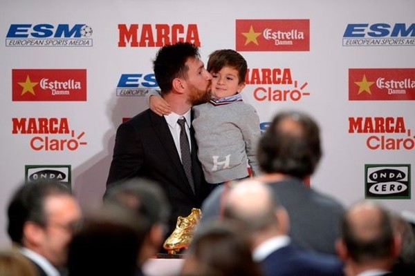 BẢN TIN thể thao: Con trai không gọi Messi là bố BẢN TIN thể thao: Con trai không gọi Messi là bố