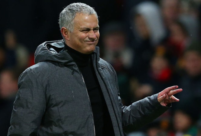 HLV Mourinho hạ giá bán người thừa của M.U HLV Jose Mourinho.