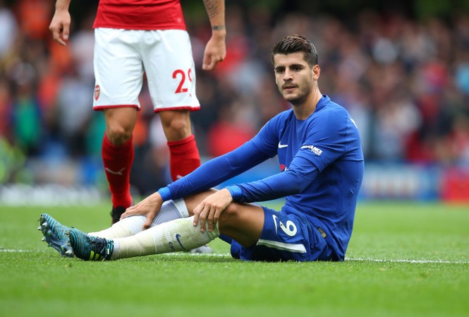 Chelsea nhận hung tin từ tiền đạo Morata Morata sẽ vắng mặt ở trận gặp Huddersfield vì lý do sức khỏe.
