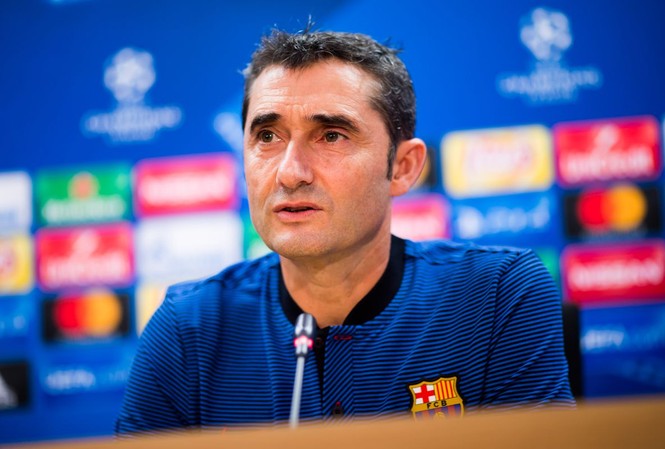 Barca vùi dập Real, HLV Valverde nói 'quà Giáng sinh là đây'! HLV Valverde hài lòng về chiến thắng của Barcelona.