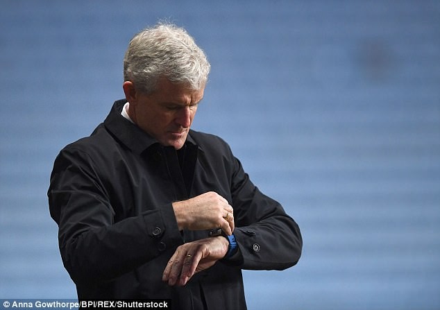 CHÍNH THỨC: HLV thứ 7 tại Premier League bị sa thải HLV Mark Hughes đã bị Stoke City sa thải.