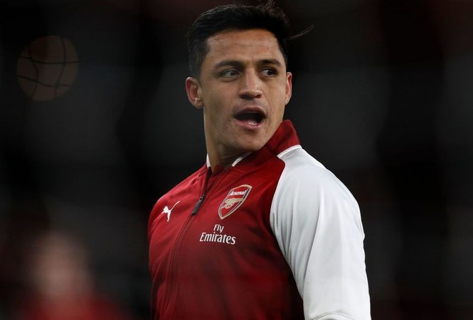 Đại gia đình Alexis Sanchez đã có mặt ở Manchester Alexis Sanchez đang ở rất gần M.U.
