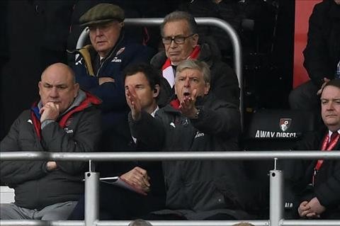 HLV Wenger nói gì khi Arsenal thua ngược Bournemouth? HLV Arsene Wenger thất vọng khi Arsenal thua ngược.