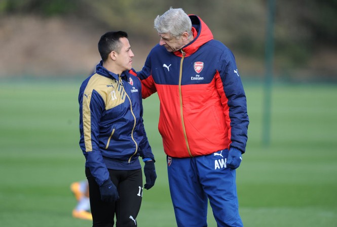 HLV Wenger tiết lộ lý do Sanchez bỏ Arsenal, gia nhập M.U Alexis Sanchez đến M.U vì tiền?