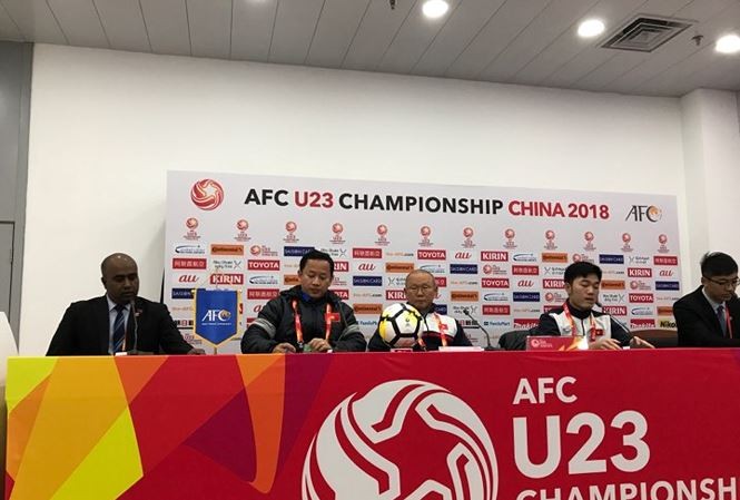Tin tối 26/1: HLV Park chỉ ra 3 mối nguy hiểm của U23 Uzbekistan HLV Park chỉ ra 3 mối nguy hiểm của U23 Uzbekistan.