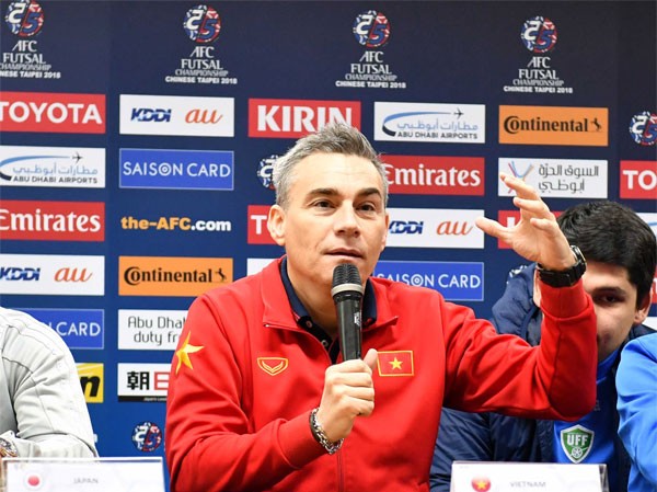 BẢN TIN thể thao: HLV Rodrigo tiết lộ kế sách hạ Uzbekistan HLV Miguel Rodrigo của ĐT futsal Việt Nam.