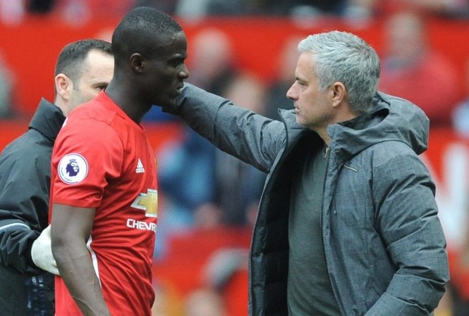 BẢN TIN thể thao: M.U đón tin cực vui từ trung vệ 'thép' Eric Bailly đã sẵn sàng tái xuất.