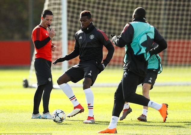 BẢN TIN thể thao: M.U đón tin vui từ 'bom tấn' 89 triệu bảng Pogba đã trở lại tập luyện cùng các đồng đội.