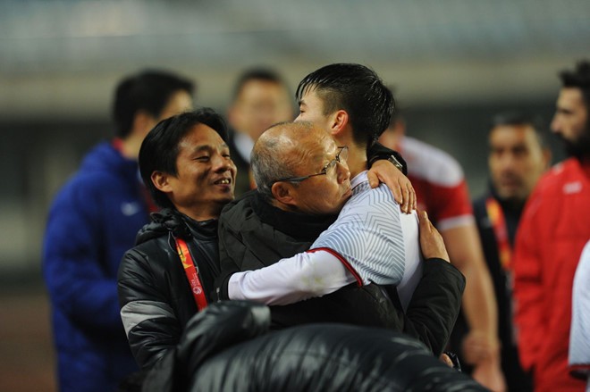 BẢN TIN Thể thao: Thầy Park nói về mục tiêu vô địch AFF Cup 2018 HLV Park Hang-seo nói về mục tiêu vô địch AFF Cup 2018.