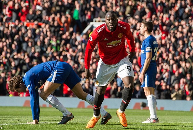 Lukaku tỏa sáng, M.U ngược dòng đánh bại Chelsea Lukaku thăng hoa giúp M.U đánh bại Chelsea.