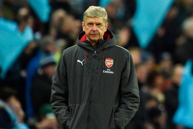 Bản tin thể thao: Học trò 'tạo phản' đẩy HLV Wenger khỏi Arsenal? HLV Wenger đối mặt tương lai bất định ở Arsenal.