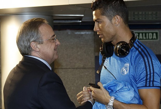 BẢN TIN Thể thao: Ronaldo đòi Real Madrid mua 5 tân binh Cristiano Ronaldo muốn Chủ tịch Perez mang về 5 tân binh trong hè 2018.