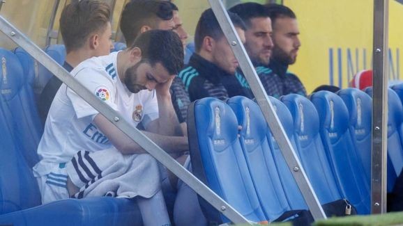 Đấu Juventus, Real nhận tin dữ từ 'lá chắn thép' Nacho Fernandez Nacho Fernandez chắc chắn vắng mặt ở trận đấu với Juventus.