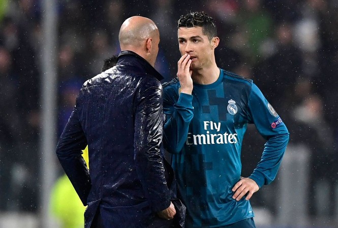 Thắng đậm Juventus, HLV Zidane tấm tắc khen học trò hết lời HLV Zidane tấm tắc khen màn trình diễn của Ronaldo.