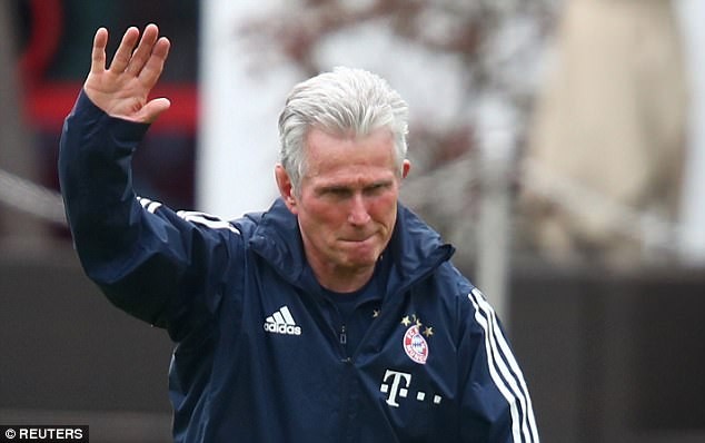 HLV Heynckes nói gì khi Bayern Munich bị loại? HLV Jupp Heynckes thất vọng khi Bayern Munich bị loại.