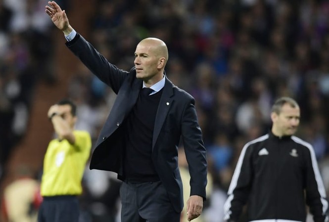 Zidane 'độc cô cầu bại' ở vòng knock-out Champions League HLV Zidane lần thứ 3 liên tiếp đưa Real Madrid vào chơi chung kết Champions League.