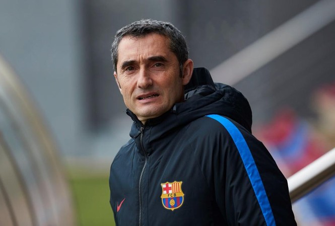 Bị Real Madrid cầm hòa, HLV Barcelona tự hào về học trò HLV Ernesto Valverde tự hào về các học trò.