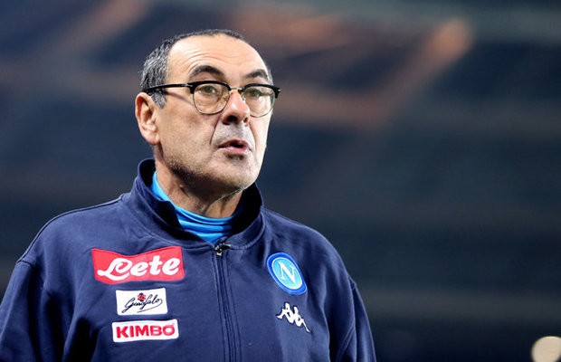 Chỉ tốn 8 triệu Euro, Chelsea sẽ có HLV mới? HLV Maurizio Sarri sẵn sàng rời Napoli.