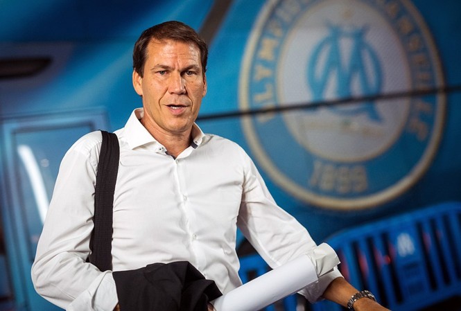 HLV Marseille nói gì khi thua thảm Atletico Madrid? HLV Rudi Garcia tự hào về các học trò.