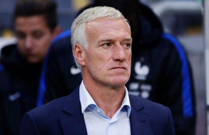 HLV Deschamps dùng 'kỷ luật sắt' tại tuyển Pháp HLV Deschamps muốn các học trò tập trung cao độ cho World Cup 2018.