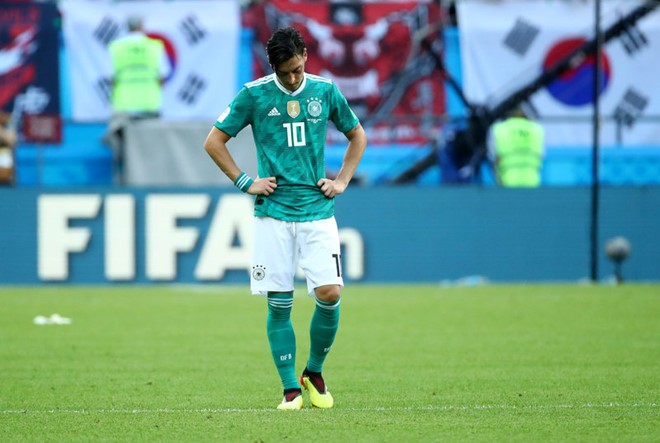 Đức bị loại, HLV Loew đổ một phần trách nhiệm cho Ozil? Tiền vệ Mesut Ozil.